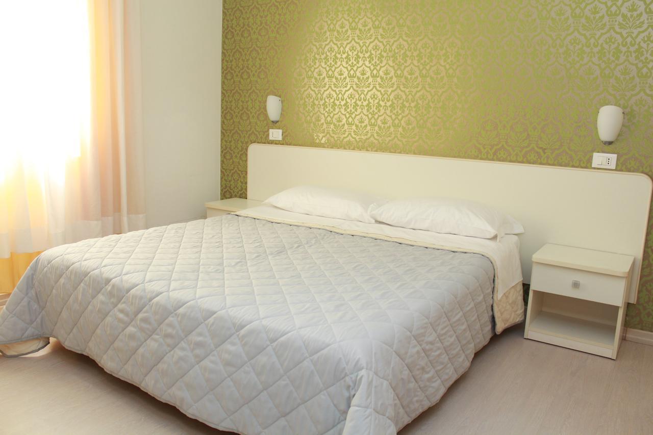 Hotel Stella Polare Rimini Exterior foto